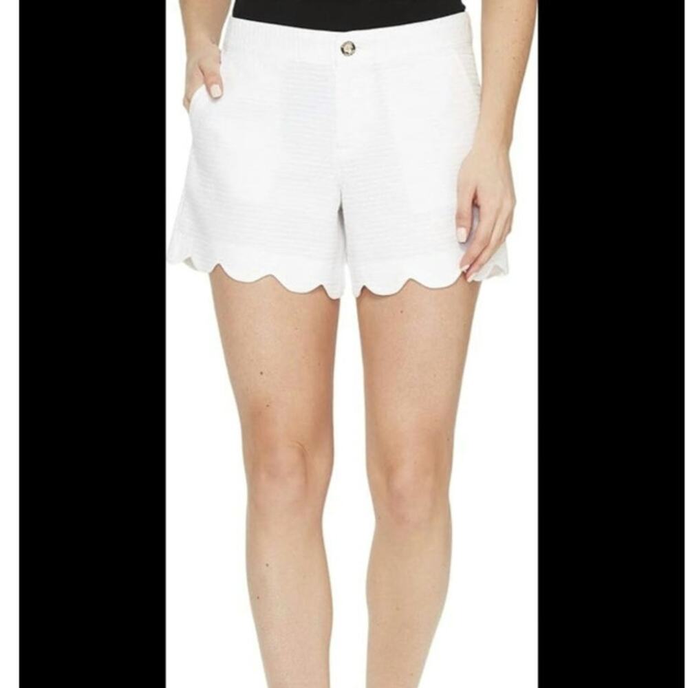 Lilly Pulitzer White Buttercup Women's Short Size: 2